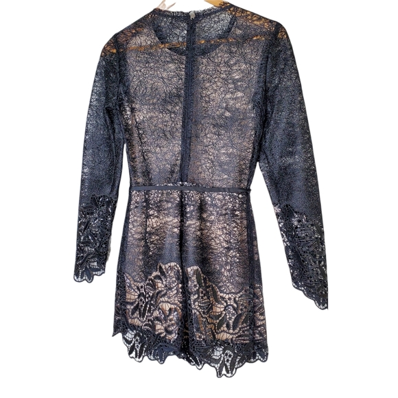 ALEXIS 'Izu' Romper Black Long Sleeve Sequence Lace Romper Size Medium NWT - Picture 5 of 16